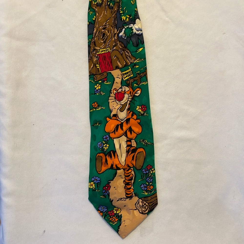 Disney Tie